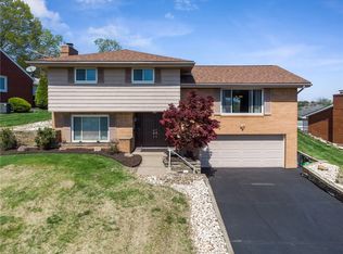 154 Manchester Dr, Irwin, PA 15642