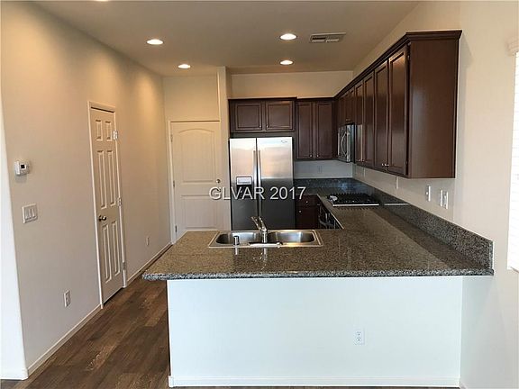 5th image of 8284 Southern Cross Ave #0
