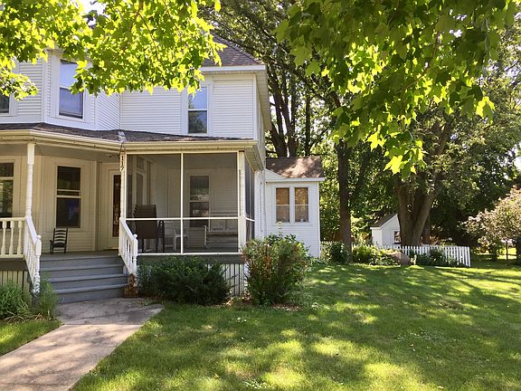 Large corner lot