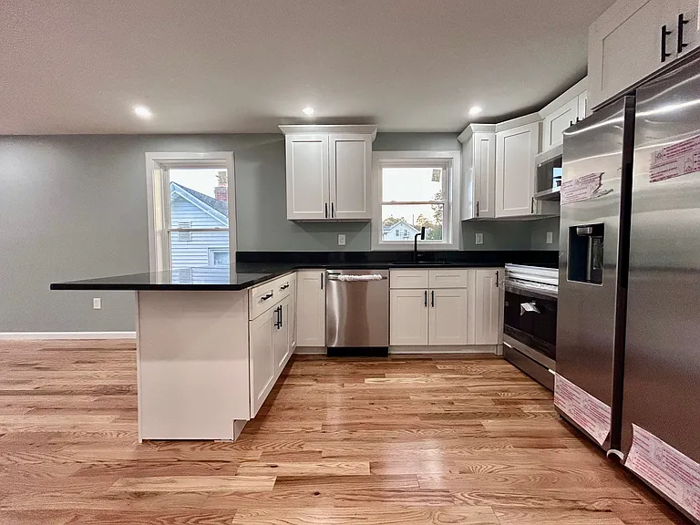 24 Vandewater St #2 — Photo 10