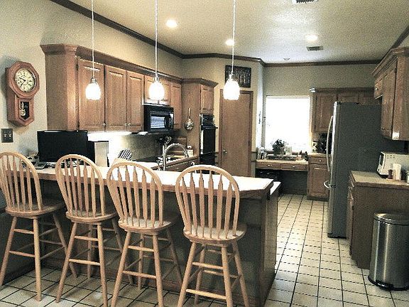 4th image of 4505 Rosewood Dr