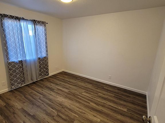5th image of 1942 18th St #2B