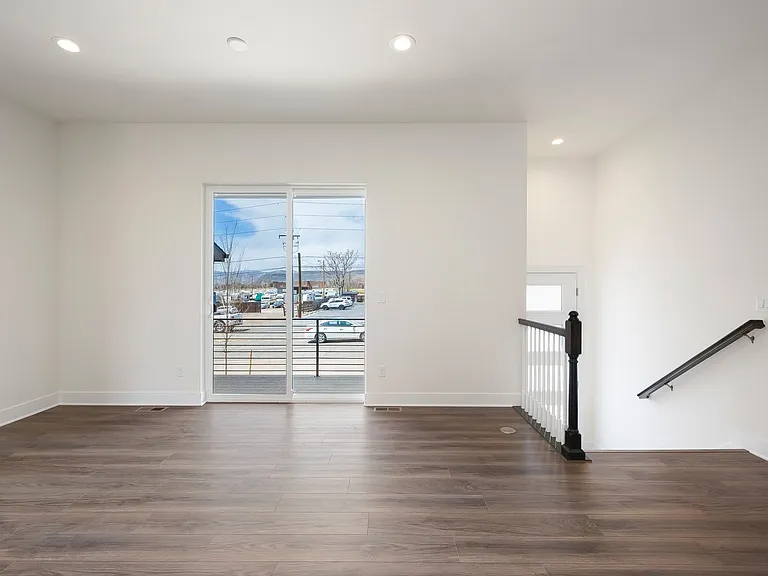5112 Ward Rd — Photo 30