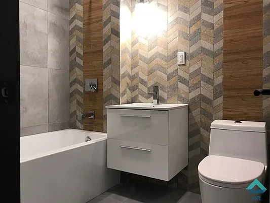 Rented by EXR | media 31