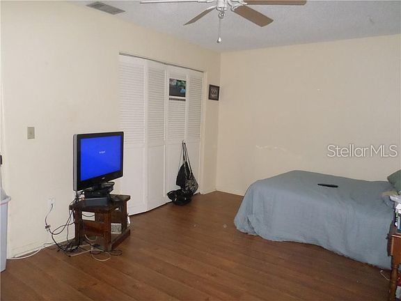 5th image of 1920 E Edgewood Dr