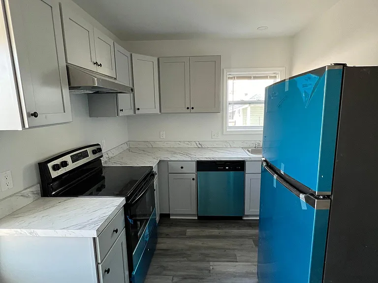 10876 York Rd #4 — Photo 8