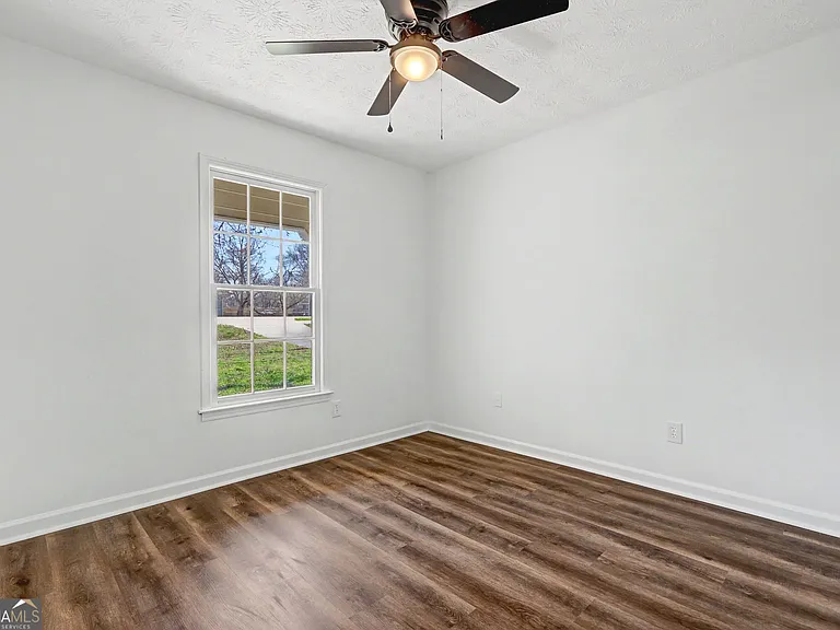 608 S Jeff Davis Dr — Photo 32