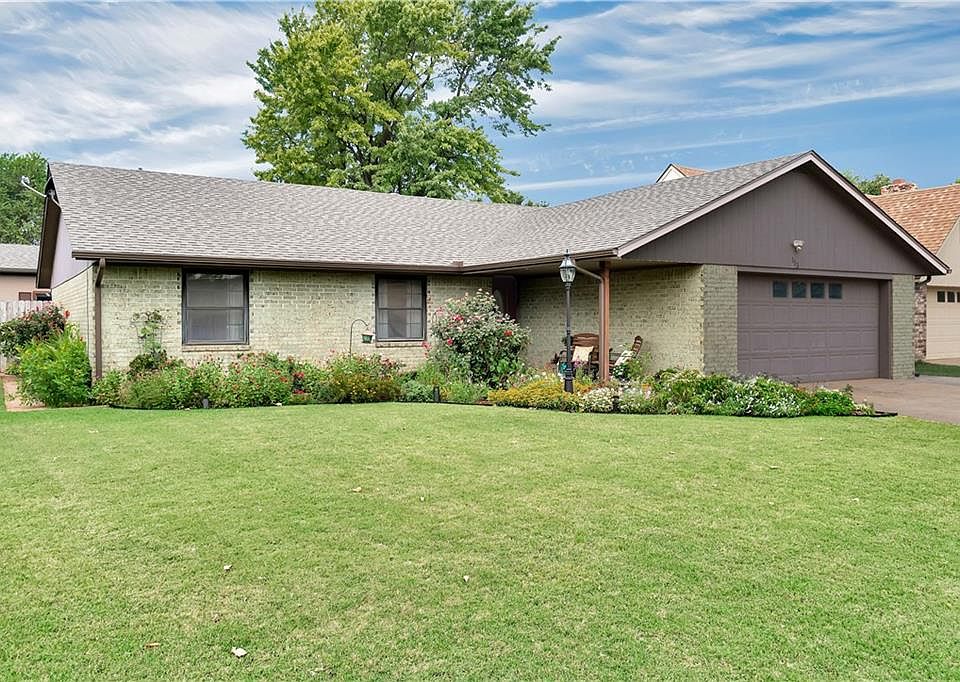 1st image of 113 Mockingbird Ln