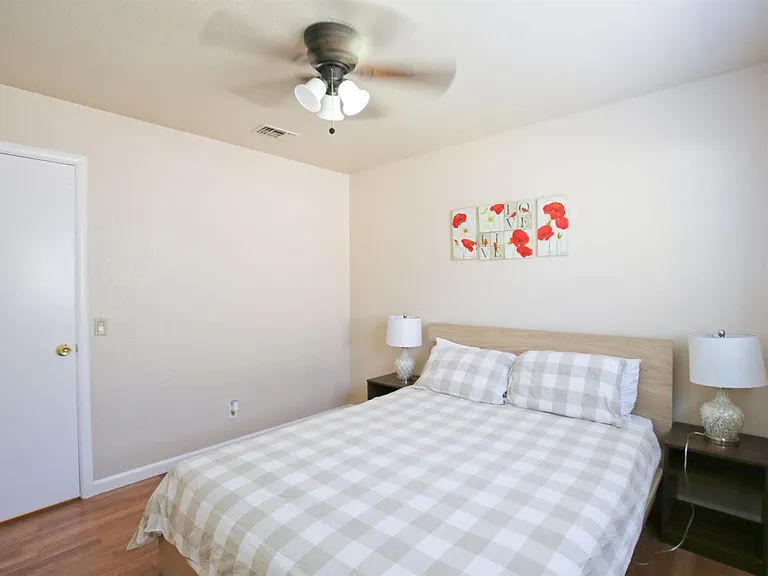 7830 Tierra Arbor Way — Photo 3