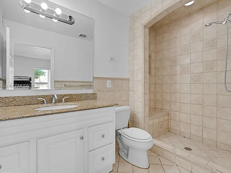 2417 Pierce St — Photo 21