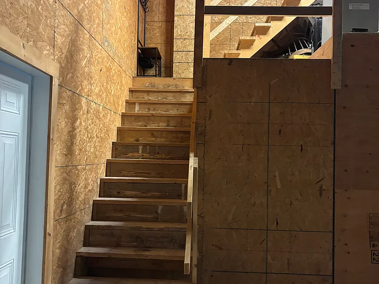 144 Alexander Ln — Photo 2