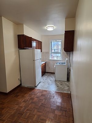 1st image of 30-30 42nd St #3L
