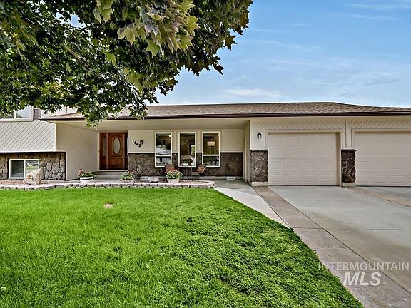 4th image of 1945 S Mayflower Way