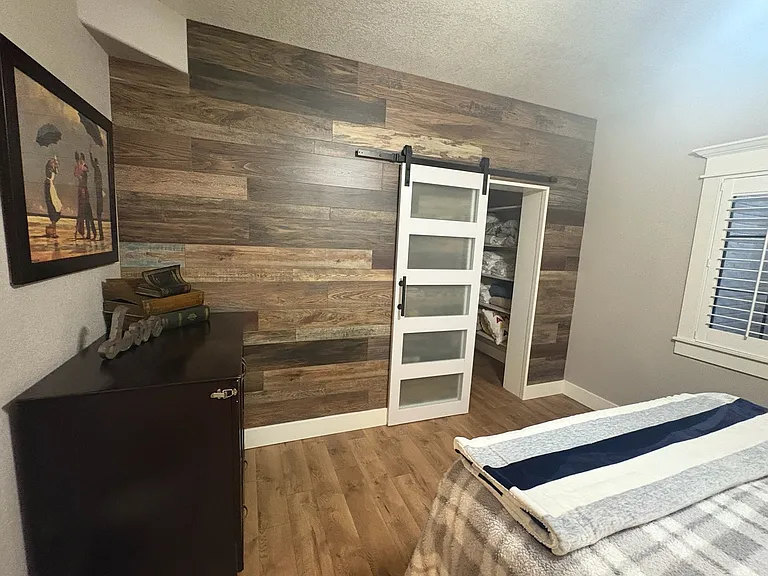350 E Cypress St — Photo 23