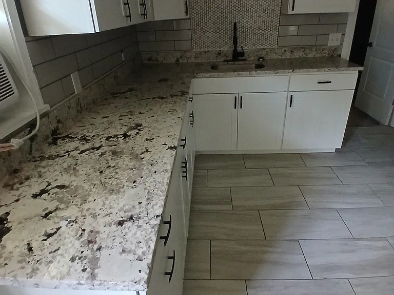 122 Hansford St — Photo 2
