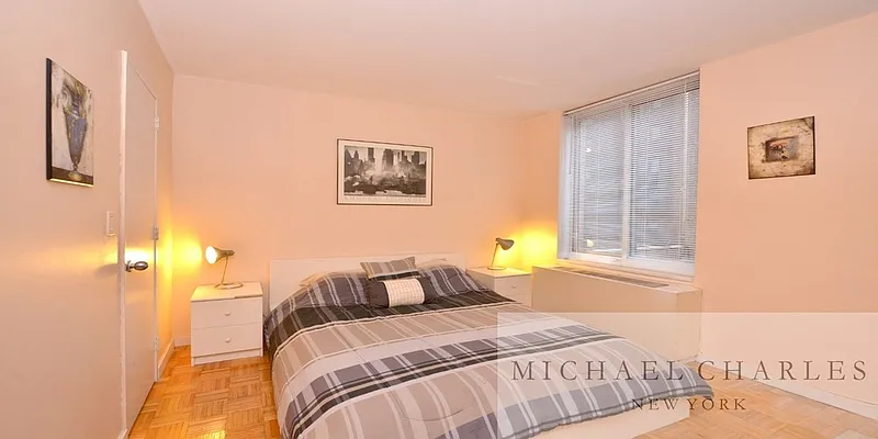 Rented by Michael Charles New York | media 32