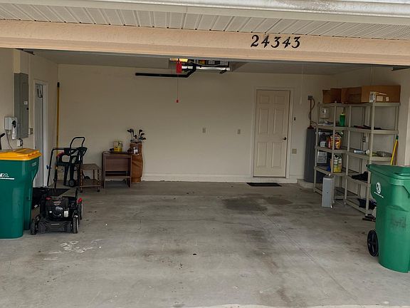 4th image of 24343 Penhollow Ct