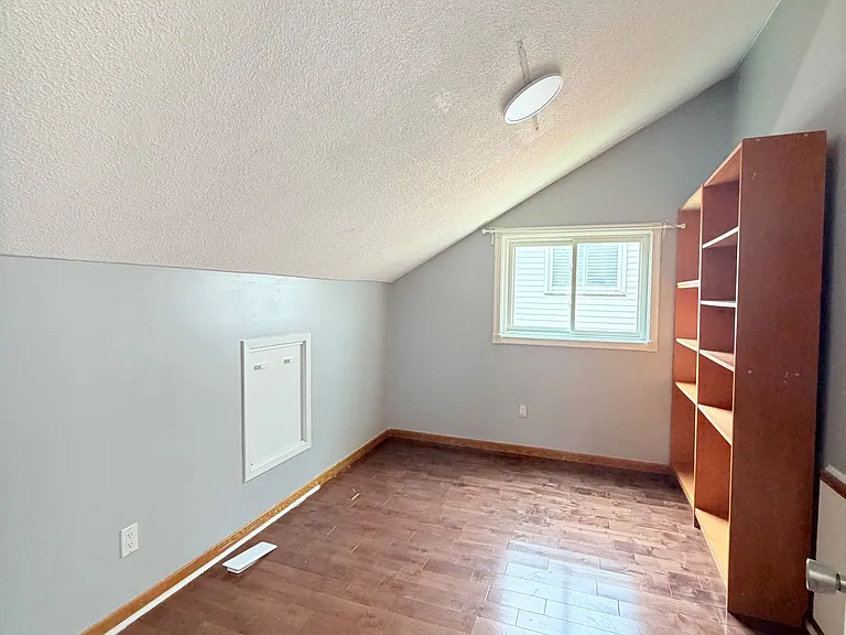41 Broadbridge Dr #MAIN AND UPPER — Photo 16