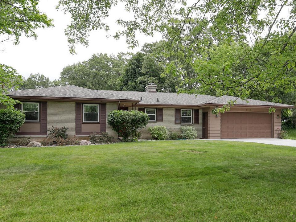5125 Grosse Pointe St-101