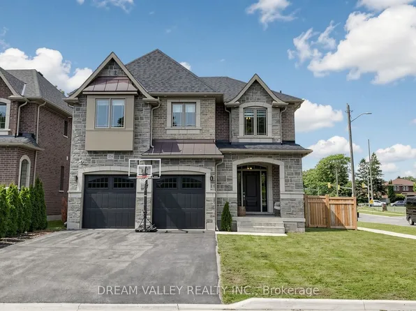 224 Severn St, Oshawa, ON L1J 6R6