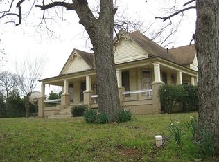 401 S 4th St, Crockett, TX 75835