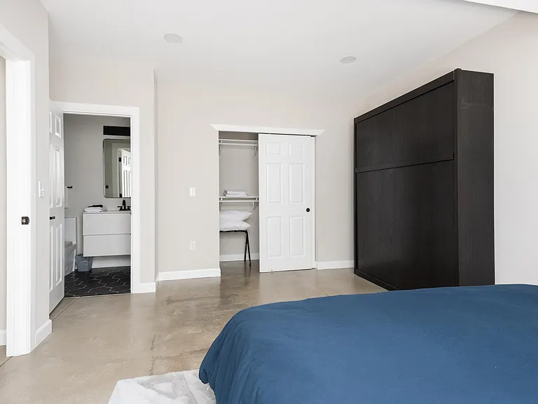 Basement master closet & bathroom