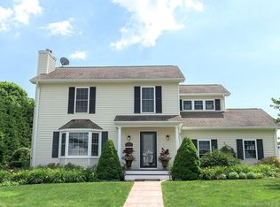 12 Garden St, Pawcatuck, CT 06379