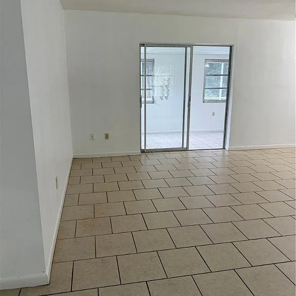 6106 E Calico Ln — Photo 12
