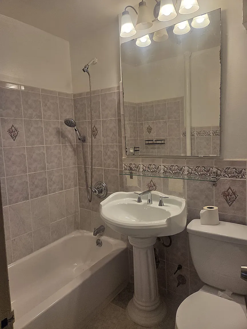 4042 Harper Avenue — Photo 4