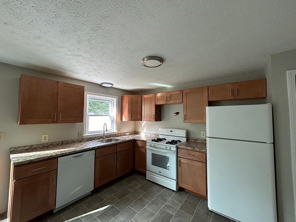 *Range hood to be installed.