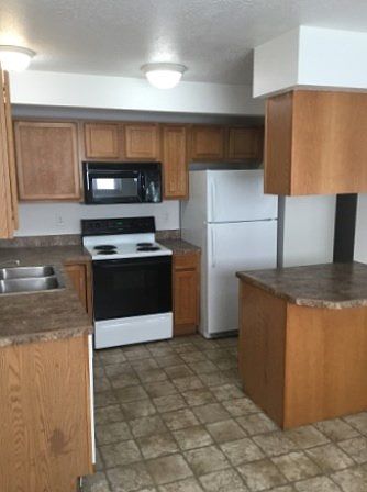 2nd image of 3009 Tina Ave APT E2