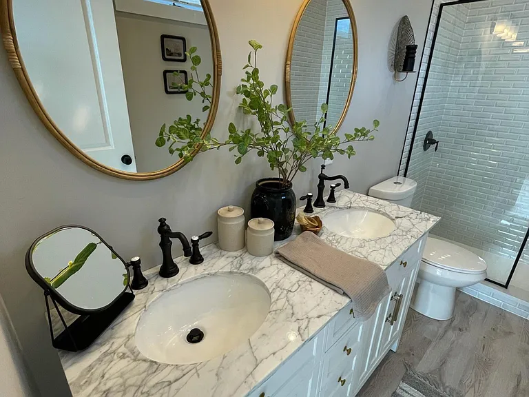 1401 Charles St #B — Photo 12