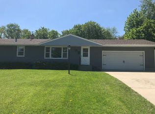 3206 70th St E, Inver Grove Heights, MN 55076