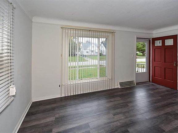 4th image of 14704 Brunswick Ave