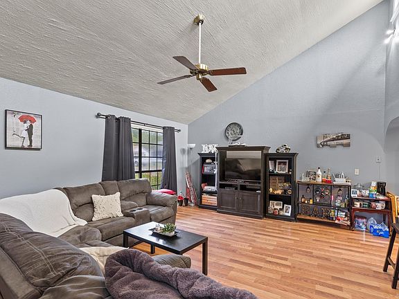 3rd image of 708 Sampson Ave