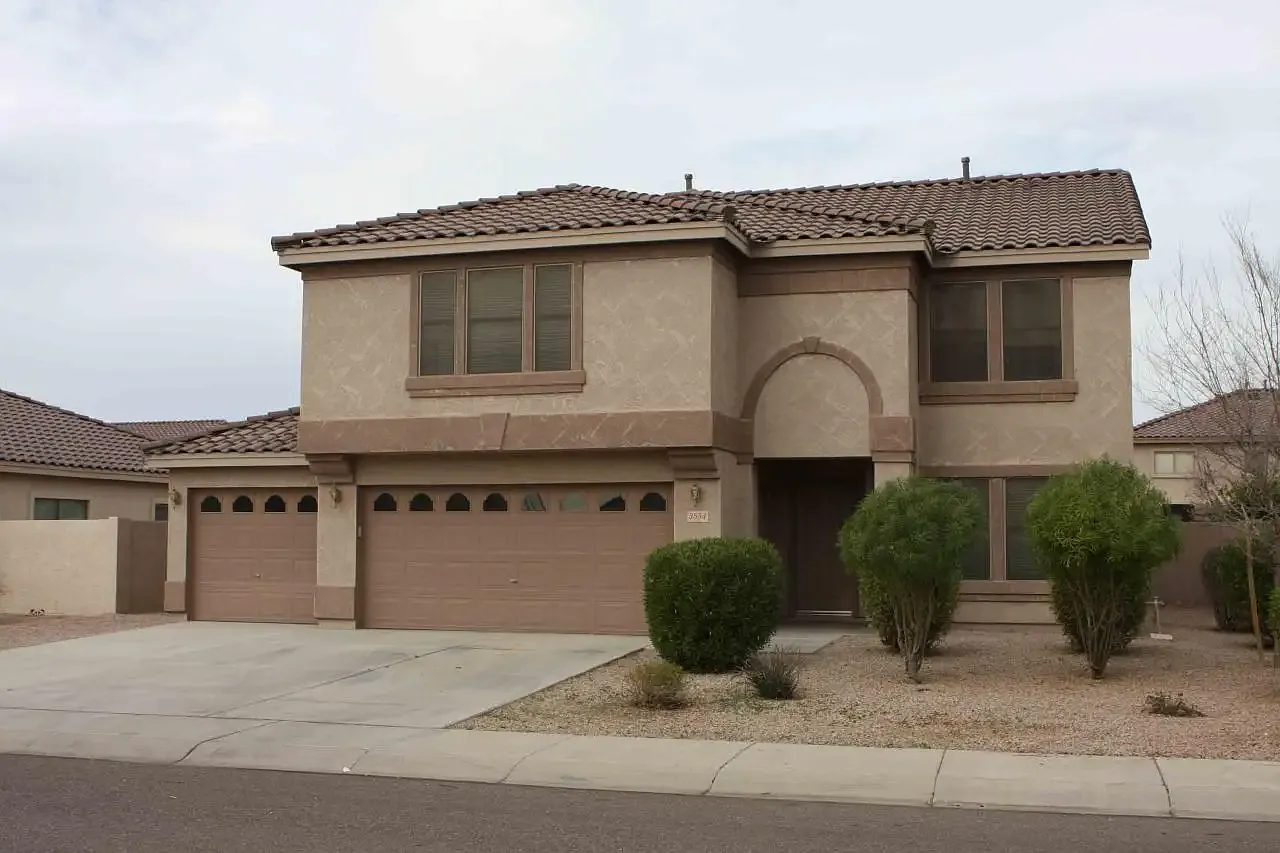 4 bed, 2834 sqft, $2,750 — Photo 1