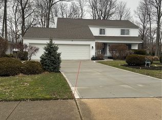 9251 Hidden Glen Dr, Mentor, OH