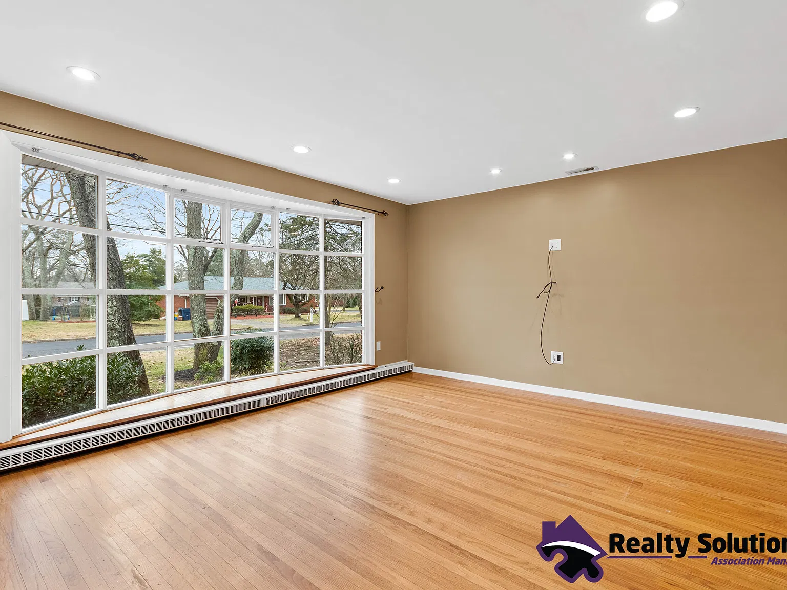 52 West Sunset Drive - 1 — Photo 2