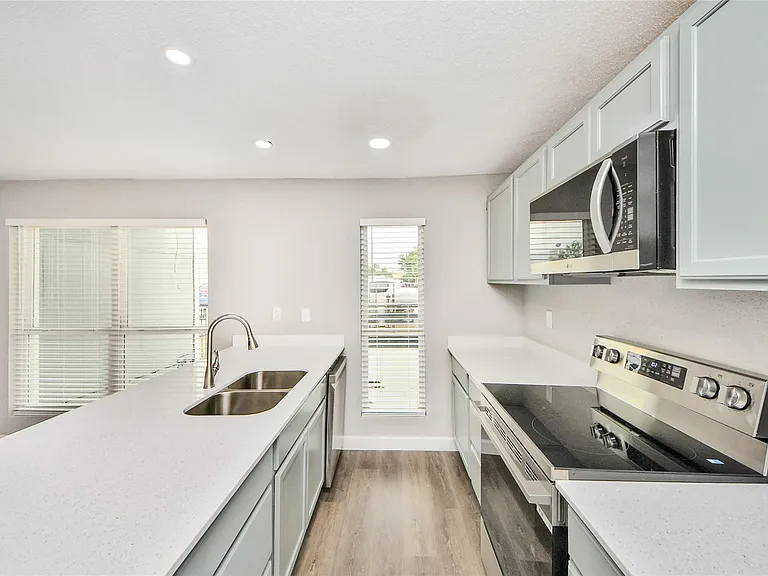 781 Country Place Dr #2021 — Photo 9