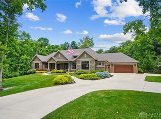 2014 Hickory Knoll Dr, Xenia, OH 45385