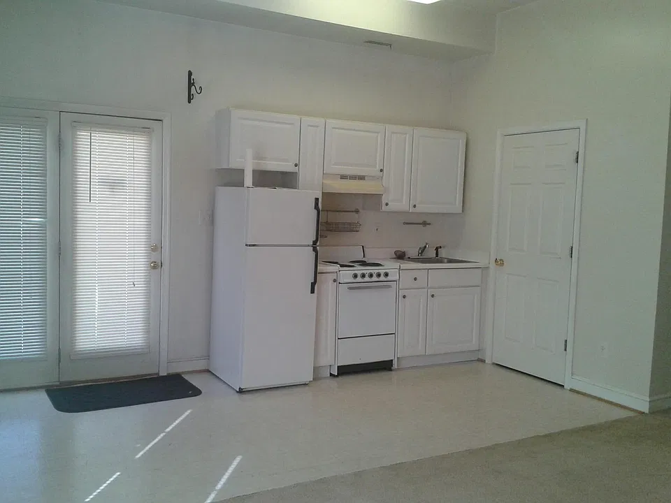 Spacious Kitchen