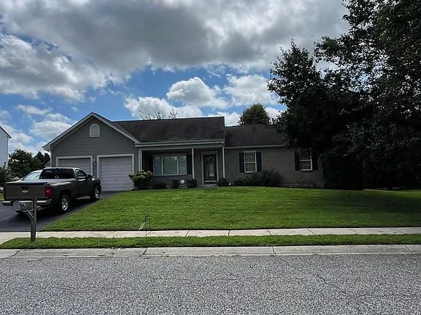 10 Corbit Sharp Dr, Townsend, DE 19734