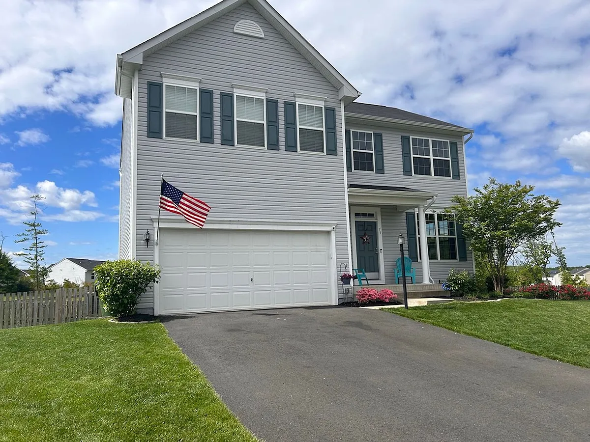 Building Photo - 73 Wellspring Dr