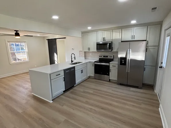 8268 Chesapeake Blvd, Norfolk, VA 23518
