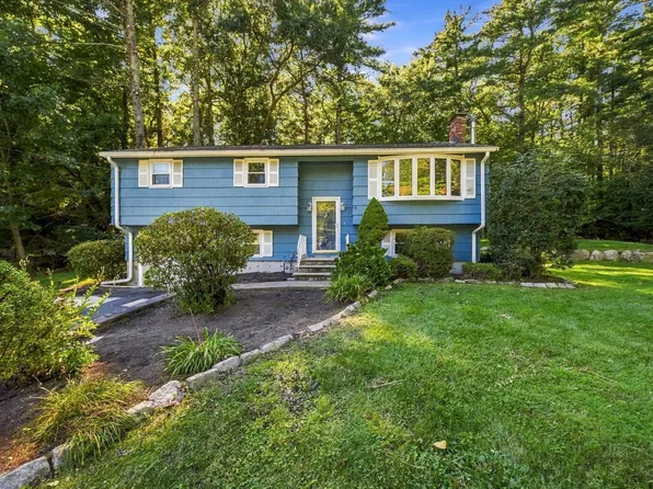 7 Olde Farm Rd, South Easton, MA 02375