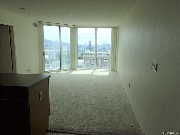 2nd image of 801 King St APT 2201