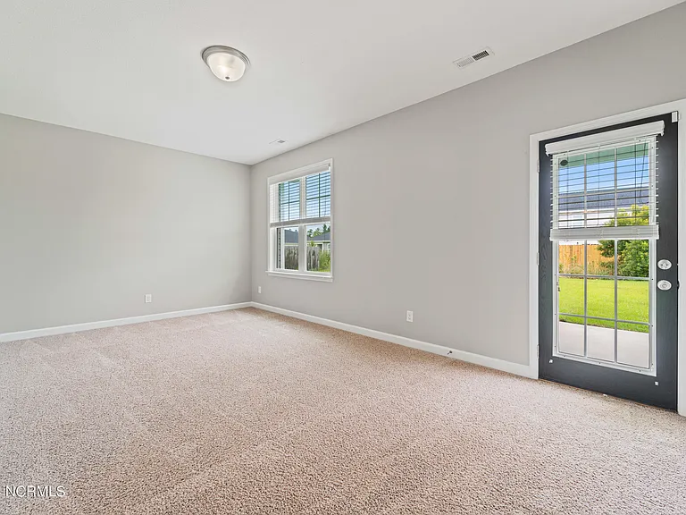 607 Drummond Grove Ln — Photo 8