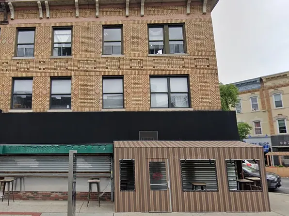 5653 Myrtle Ave, Ridgewood, NY 11385