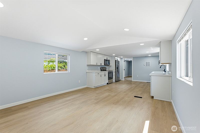 5th image of 15722 52nd Street E #11