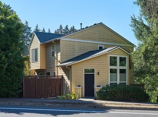 2402 SW Nebraska St, Portland, OR 97239